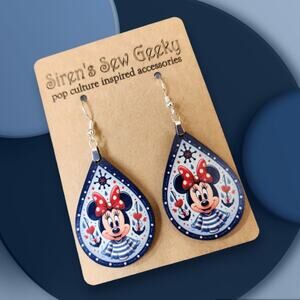 Minnie Mouse Disney Cruiseline Nautical Earrings